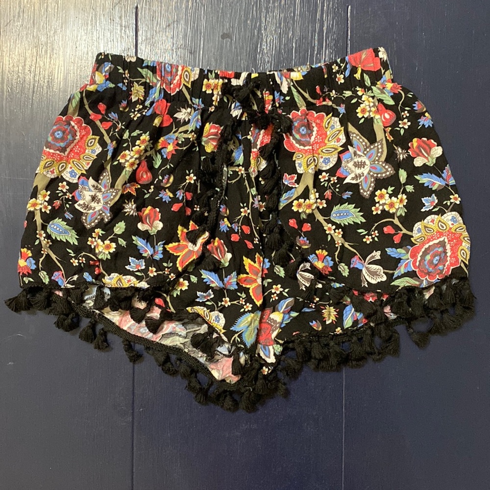 Blush Noir black floral shorts—small.